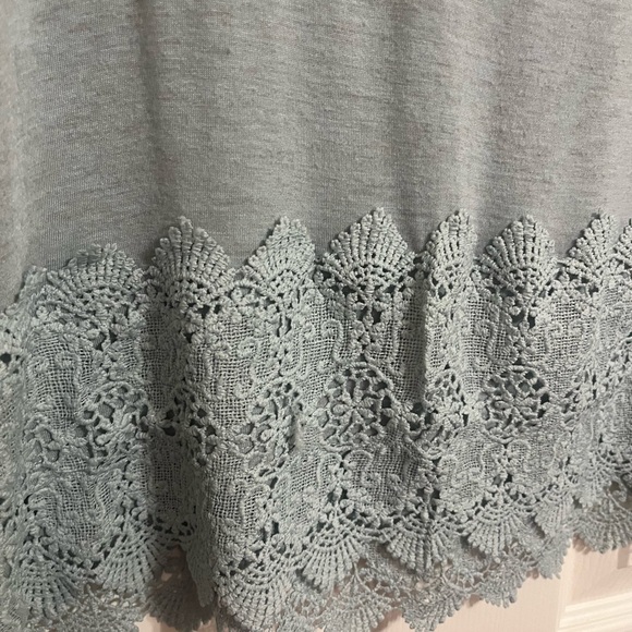 Ladies soft green top with lace bottom - Picture 2 of 3